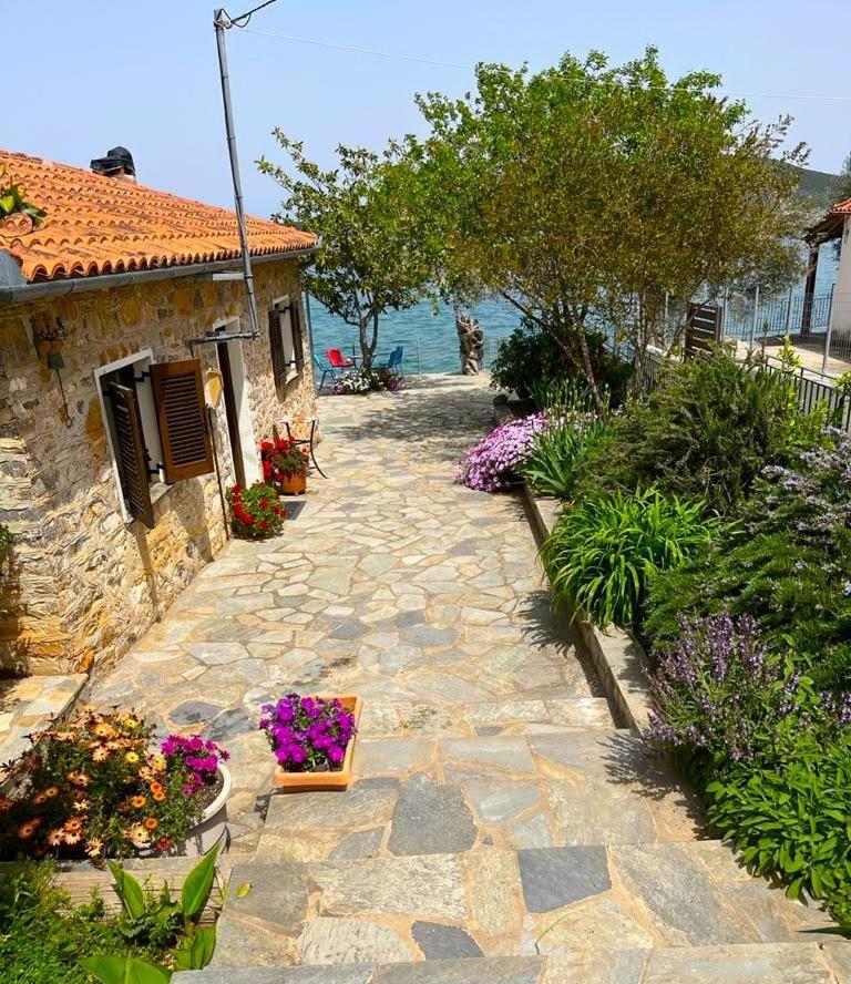 Little Bit Of Heaven Villa Sourpi Екстериор снимка